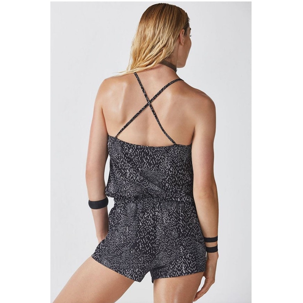 Fabletics Romper Womens‎ L Black Joel Multi-Strap V-Neck Dash Print Relaxed Fit